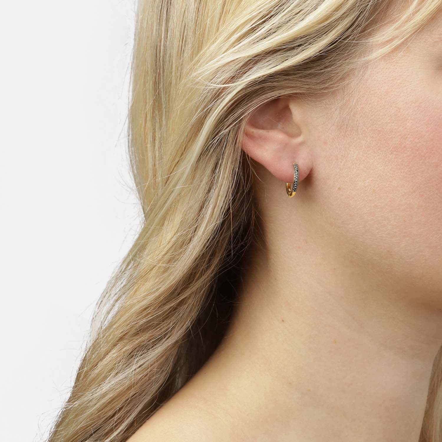DETAIL225620